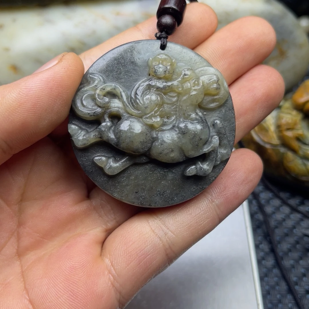 和田玉（糖玉）未镶嵌挂件