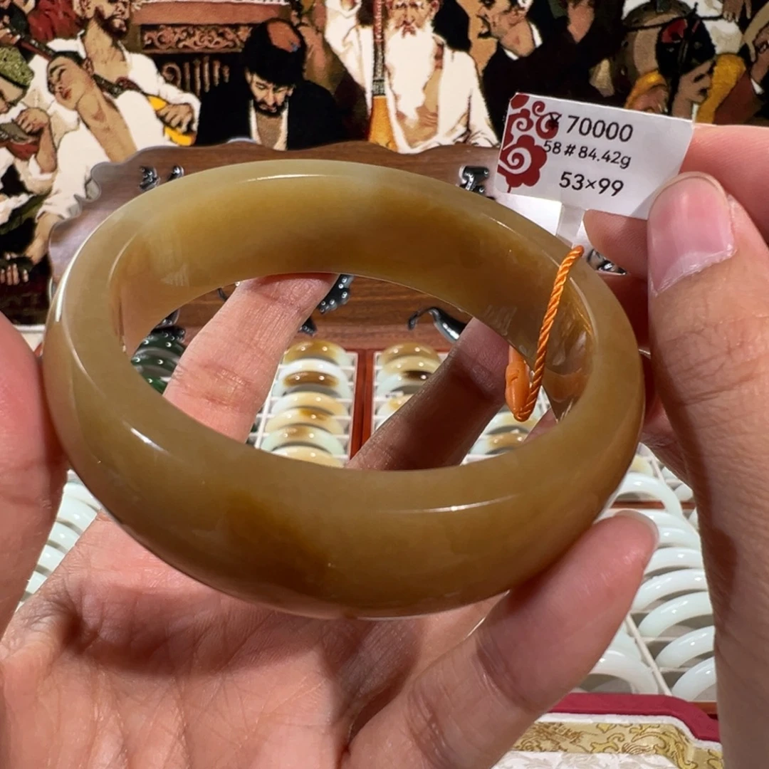 和田玉（糖玉）未镶嵌手镯