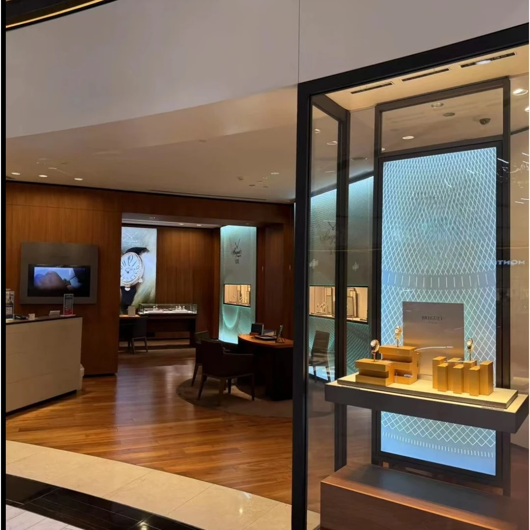 【B编码】这里选/全新未使用/专柜正品/防水带夜光腕表/高奢保真 凢