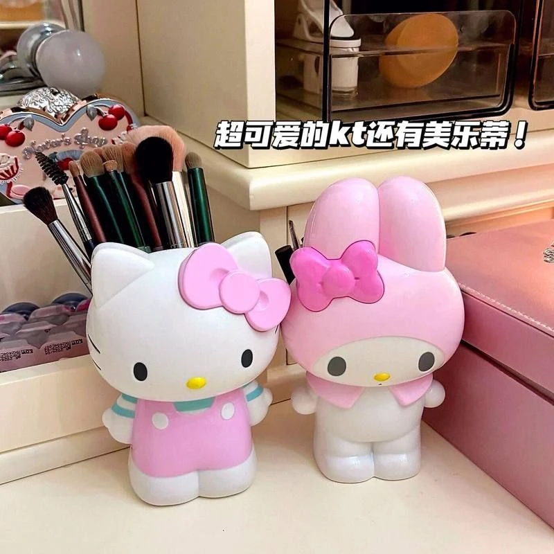 三丽鸥HelloKitty笔筒文具美乐蒂化妆刷收纳筒桌面收纳摆件礼物