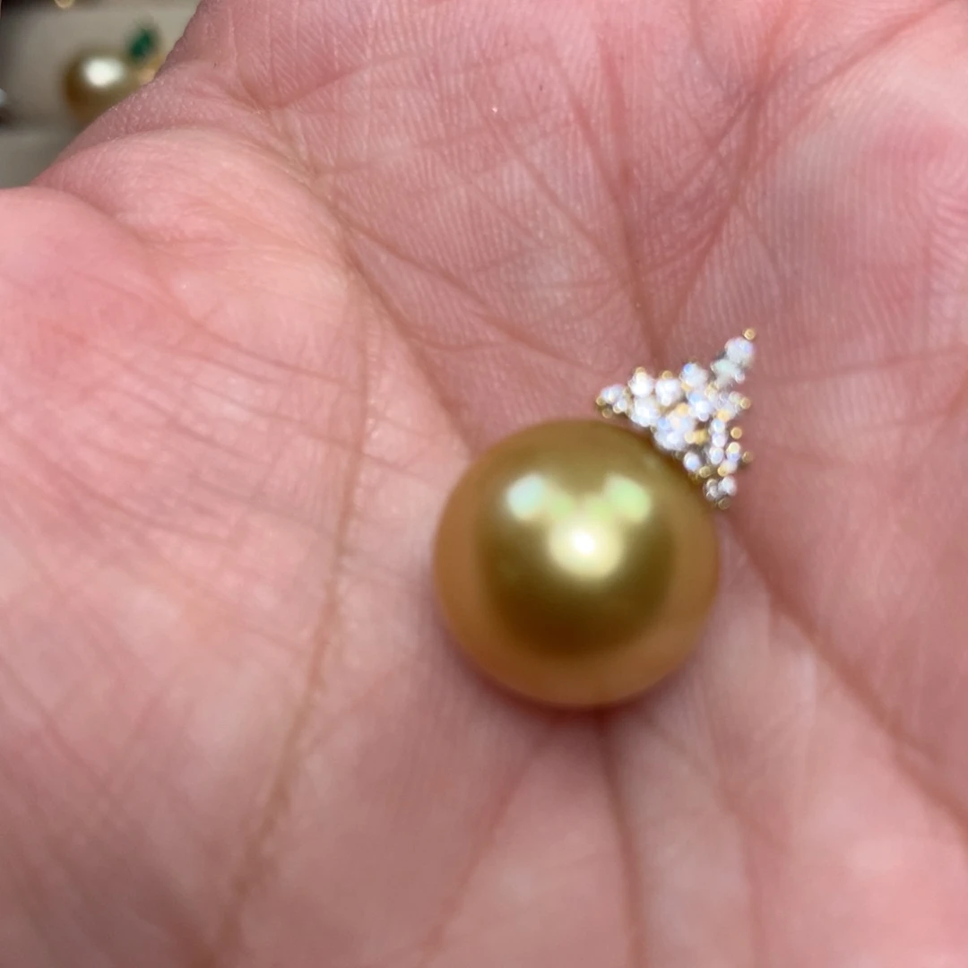 海水珍珠18K金镶嵌颈饰