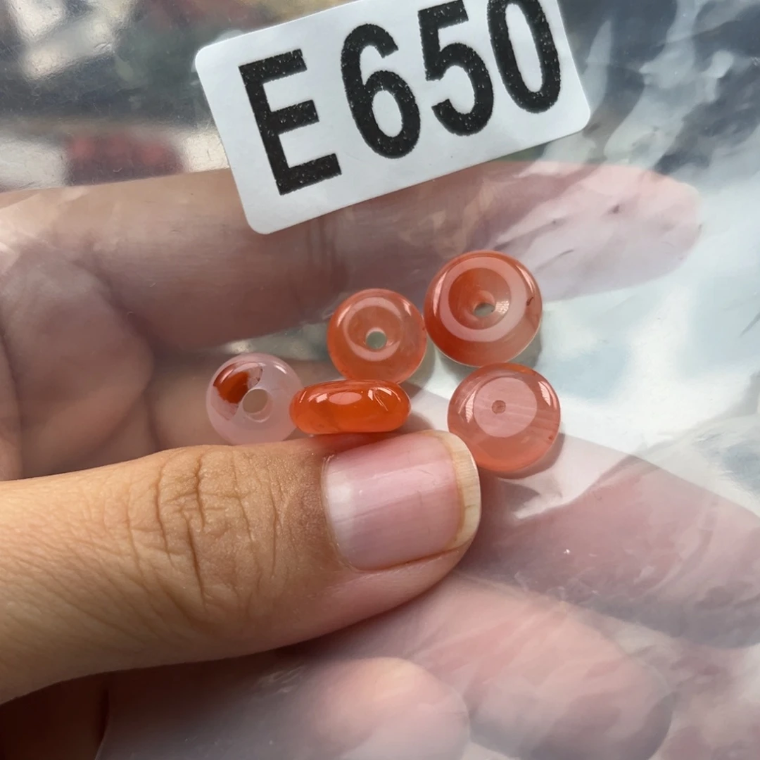 南红玛瑙未镶嵌珠宝奇石