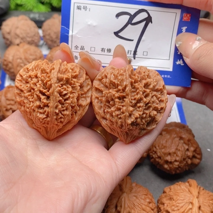 把件桃核41满天星29号牌