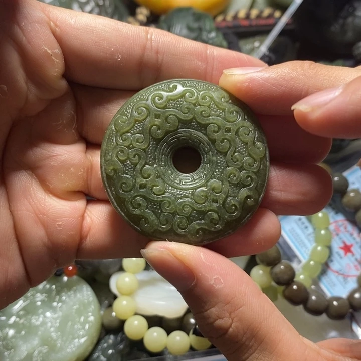 和田玉未镶嵌珠宝奇石