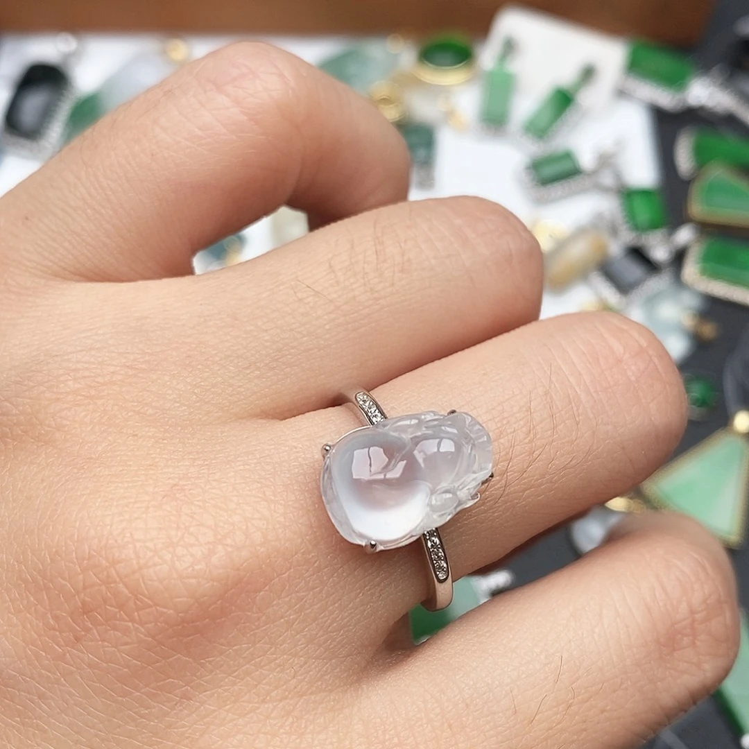 翡翠银S925镶嵌颈饰貔貅戒指