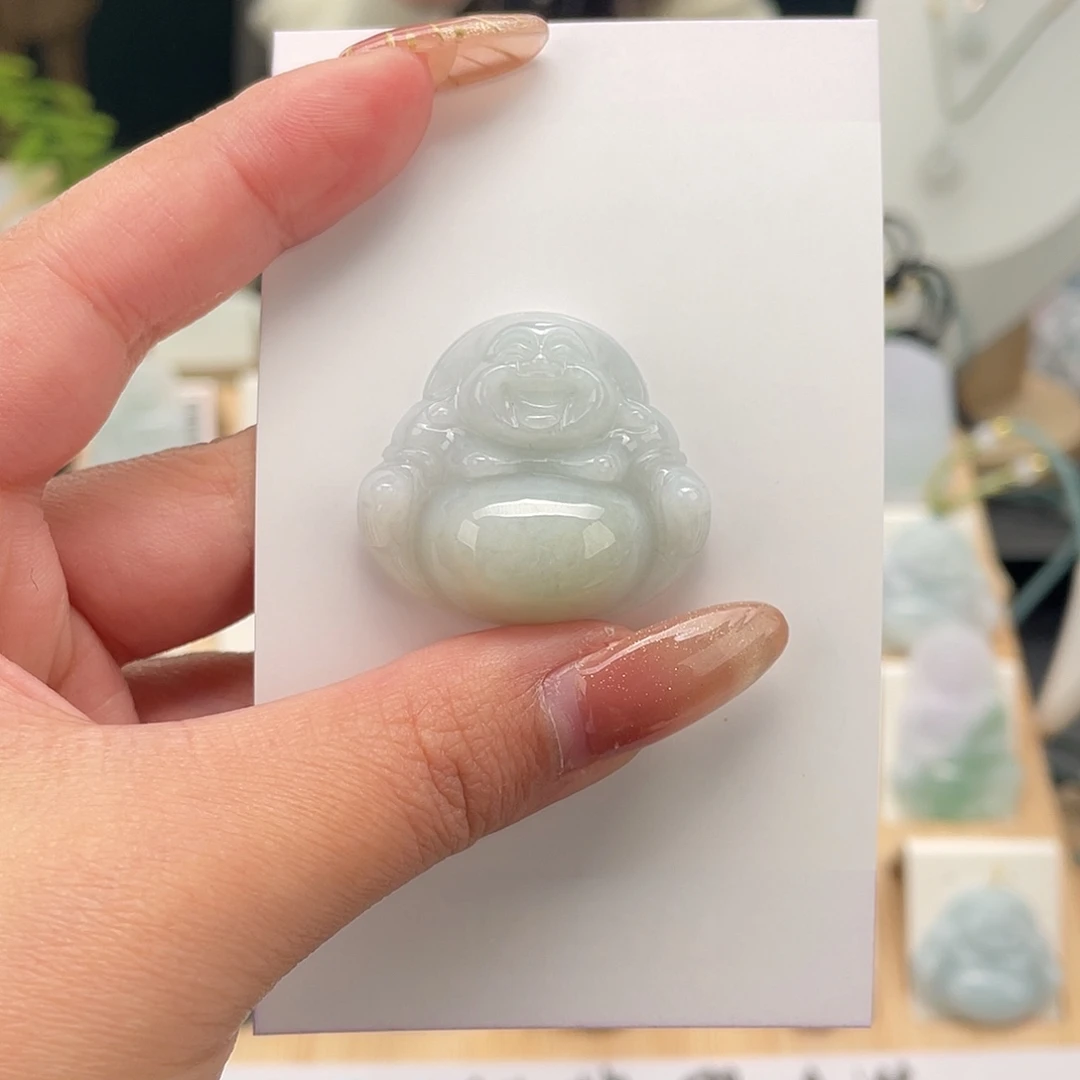 翡翠未镶嵌颈饰佛公