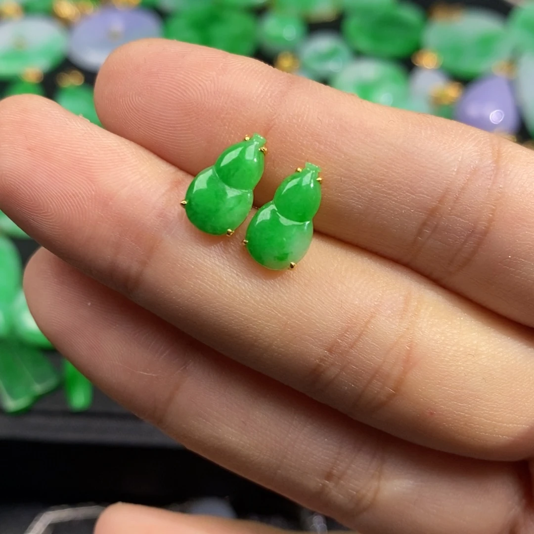 翡翠18K金镶嵌耳饰翡翠
