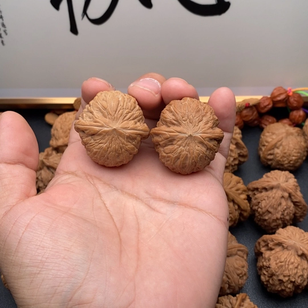 1***°文玩核桃吊坠铁锤36