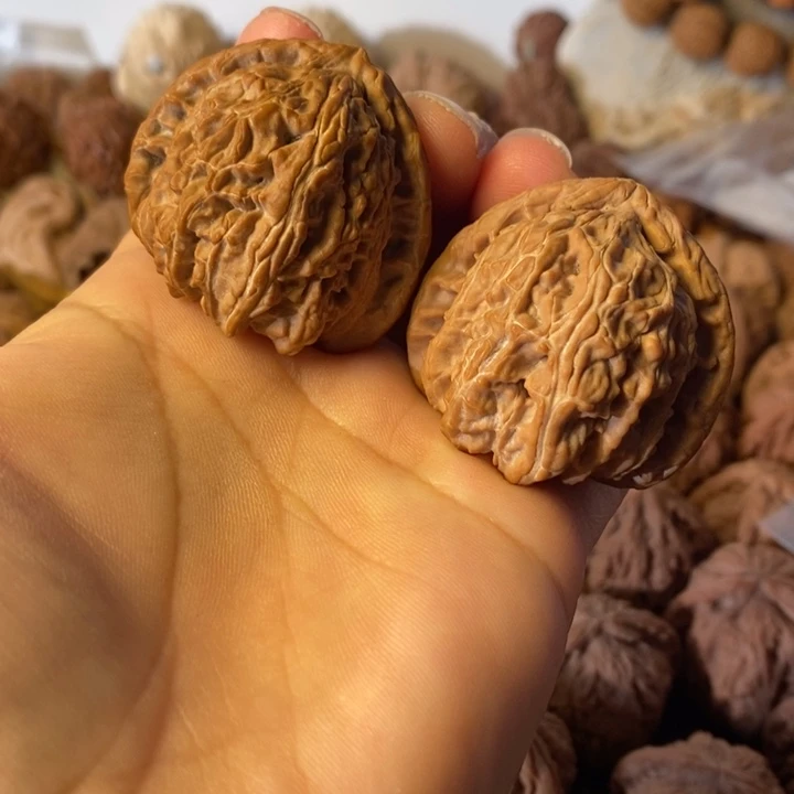 吊坠文玩核桃老树三角白狮子