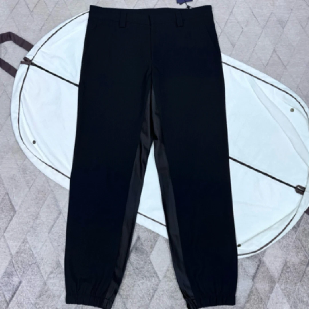 未使用 Prada/普拉达 133921 三角标羊毛慢跑休闲束脚裤