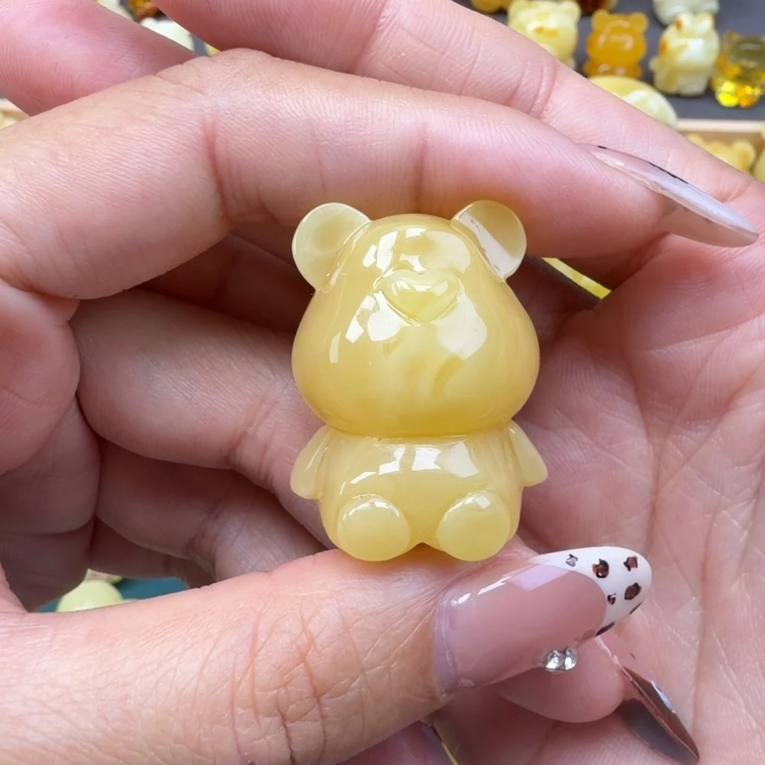 像***草琥珀未镶嵌裸石蜜蜡