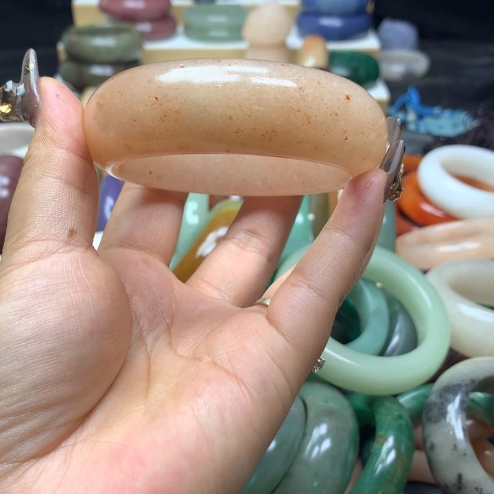 未镶嵌手镯石英质玉夢****