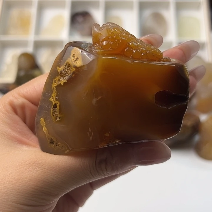 玛瑙/玉髓颈饰合金