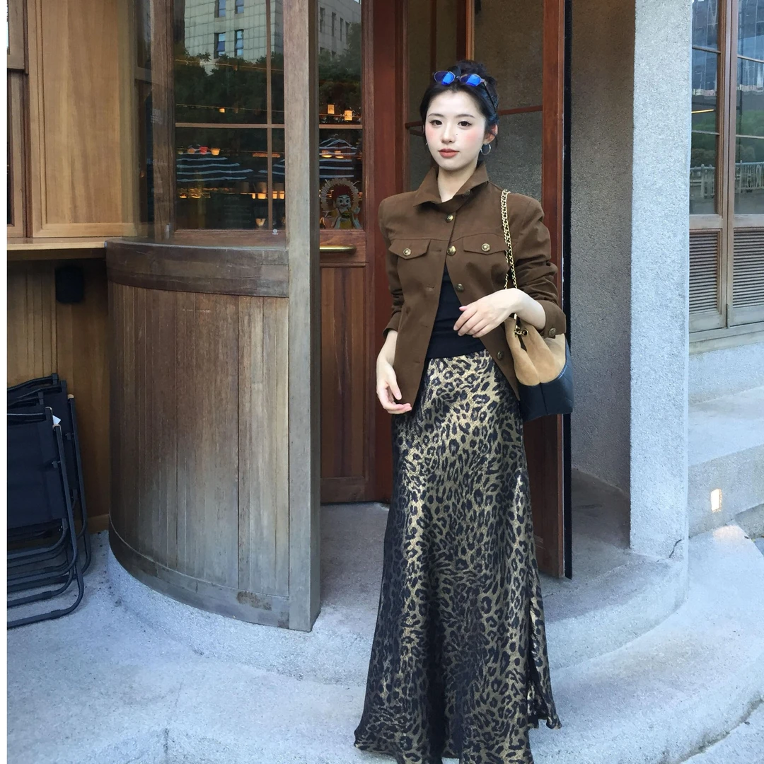 棕色复古时尚翻领外套女休闲宽松显瘦百搭豹纹半身裙2025新款早秋