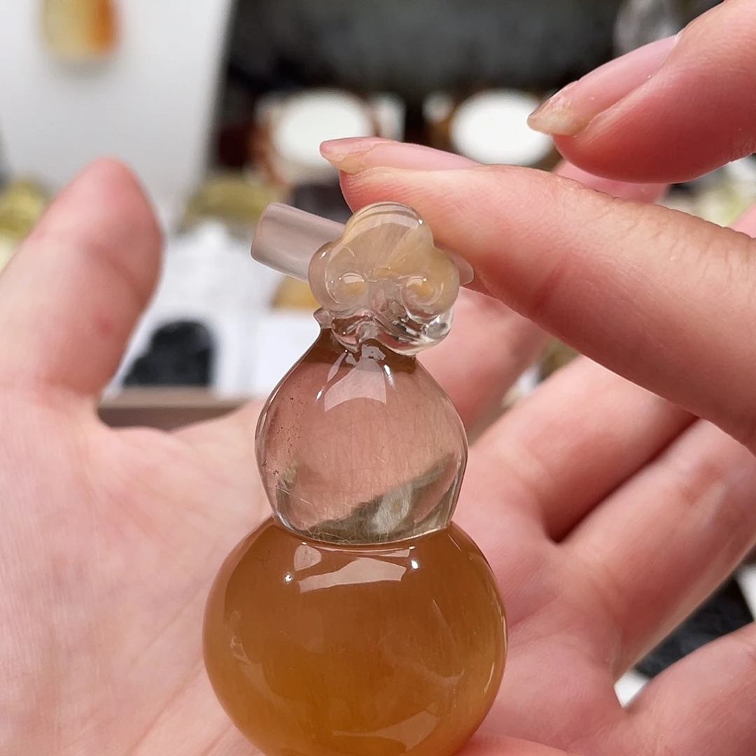 未镶嵌颈饰水晶吊坠