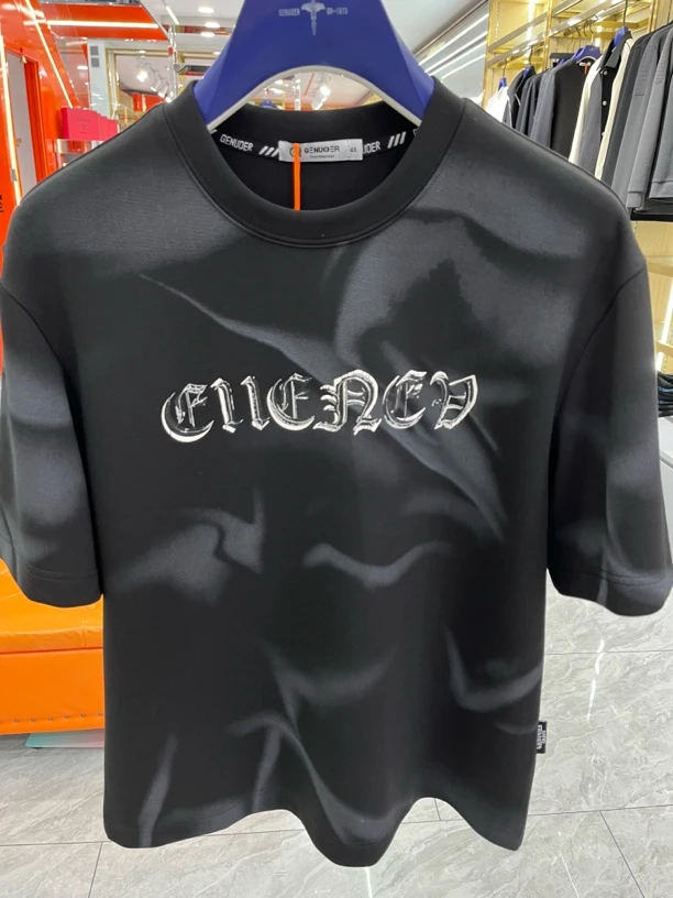 戈诺尔时尚早春款晕染短袖T恤