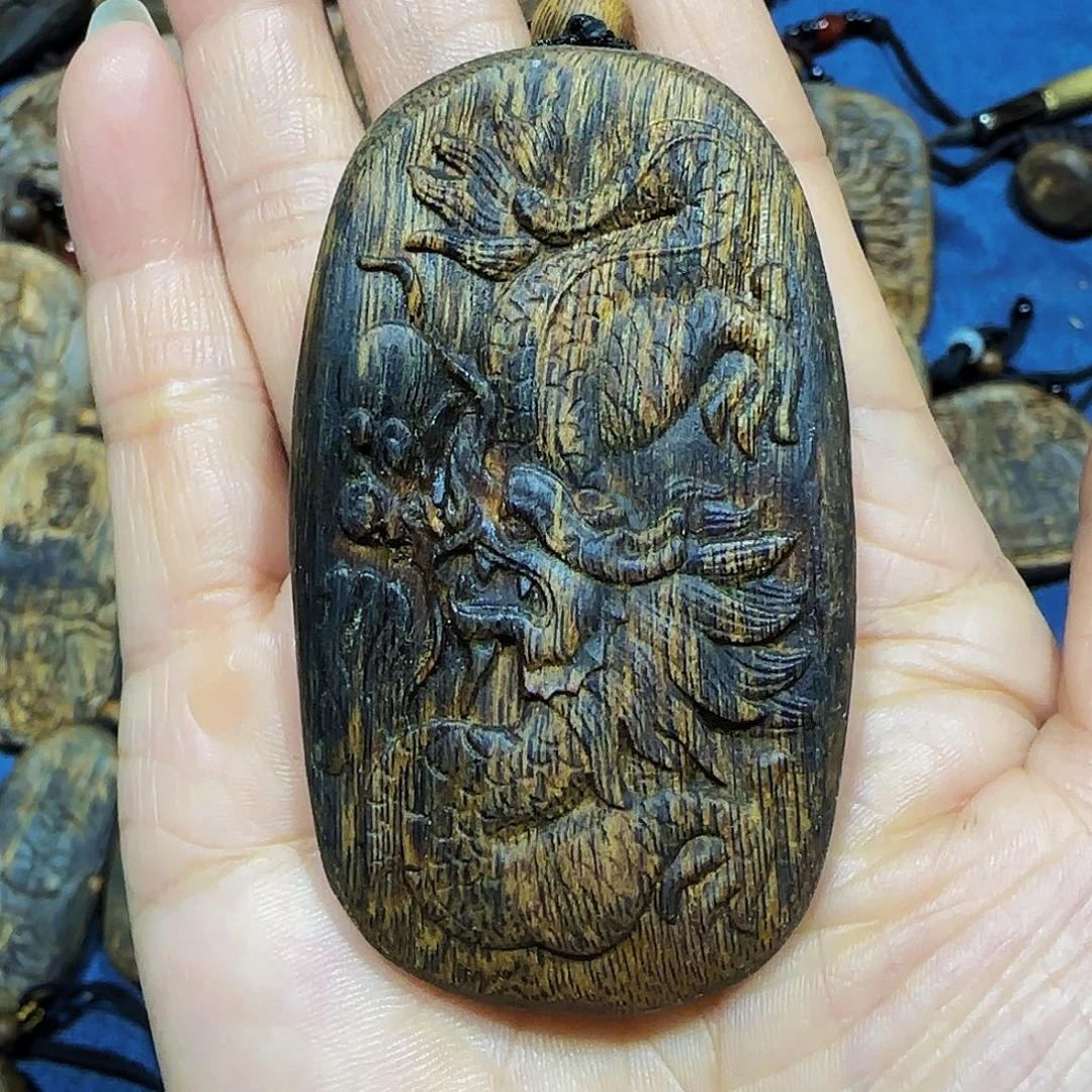 沉香沉香碎屑海南白奇乌身高油脂龙牌带绳22