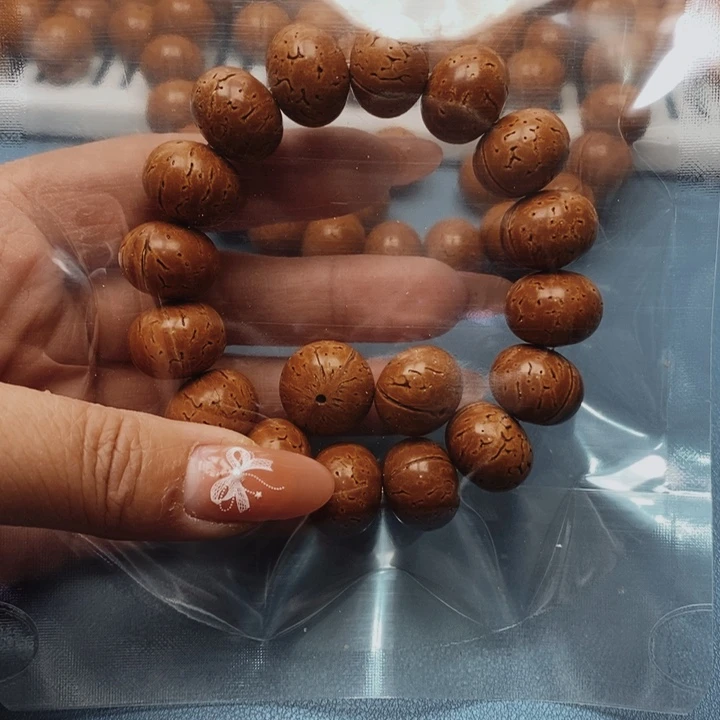 @****哥桃核手串算盘18花皮色差15颗