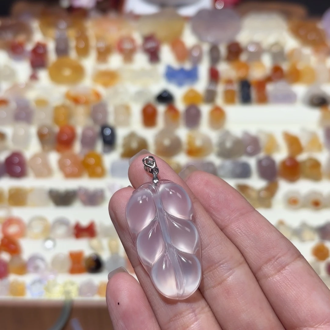 洋****玛瑙/玉髓未镶嵌颈饰