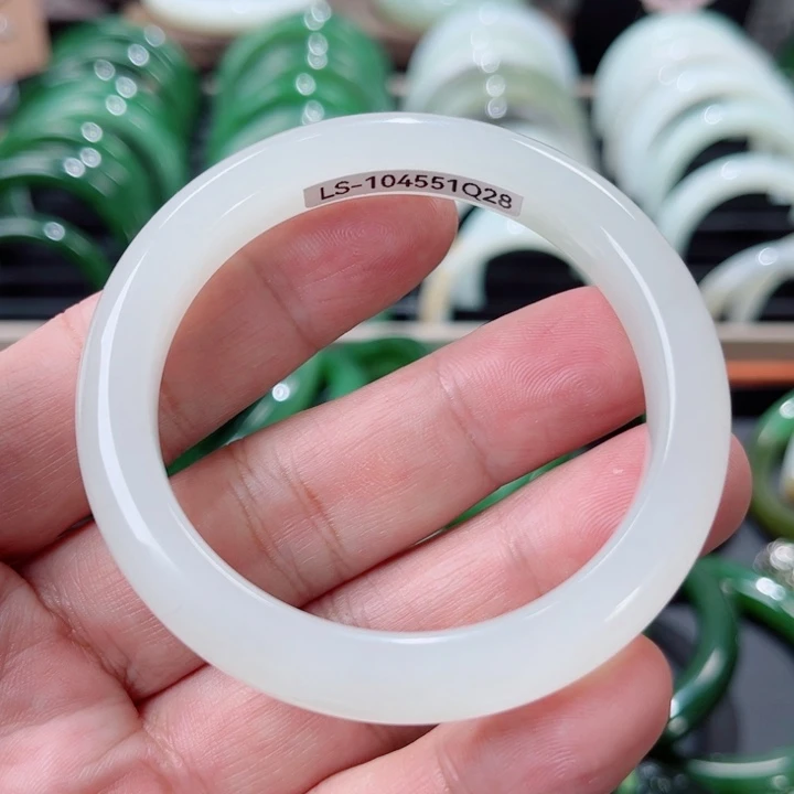 和田玉未镶嵌手镯51.7～1