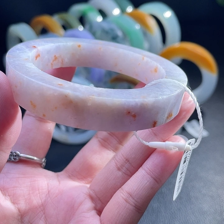 未镶嵌翡翠手镯定制翡翠