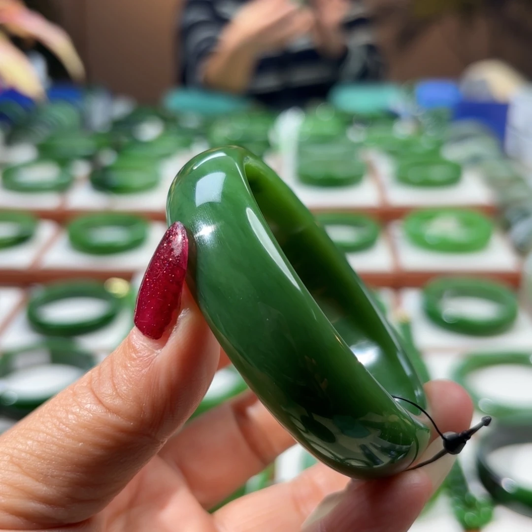 未镶嵌手镯和田玉（碧玉）萍*