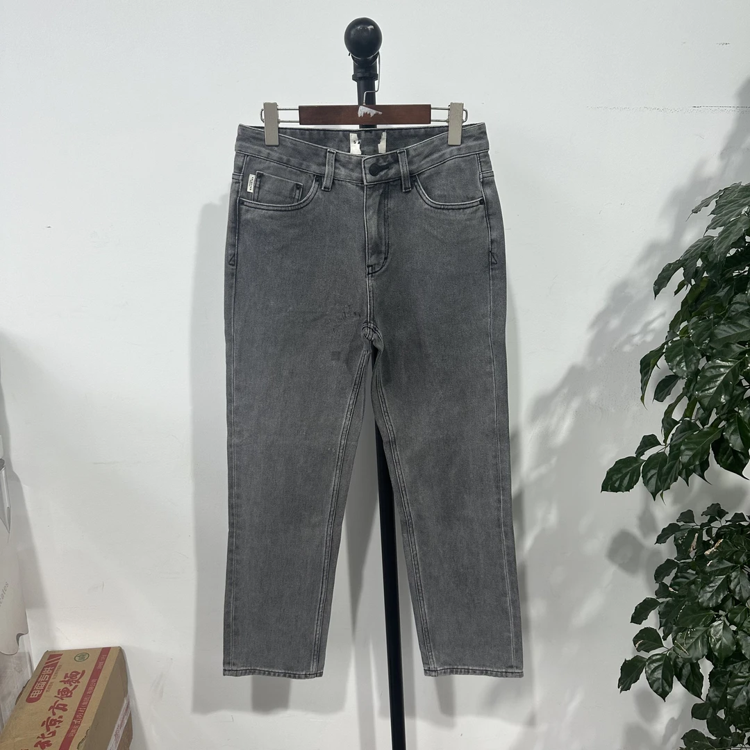 【瑕疵款！】潮牌夏季情侣款石灰色小直筒休闲牛仔裤  25682