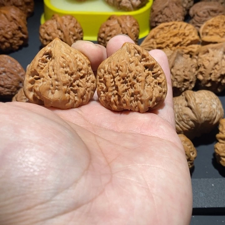 用***8文玩核桃吊坠官帽一帆风顺