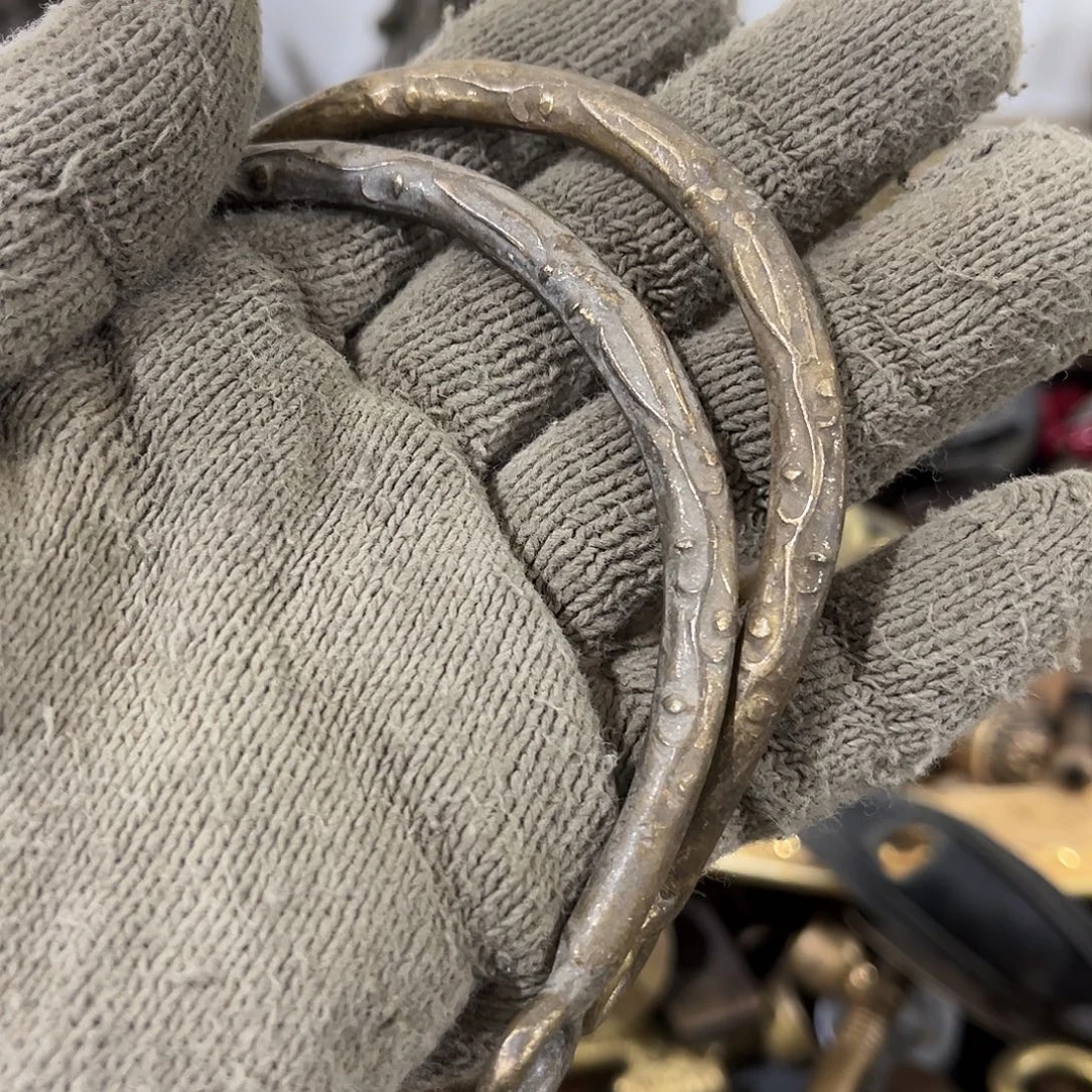 大***u闪电购铜摆件工艺品