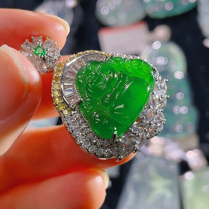 翡翠颈饰未镶嵌6，