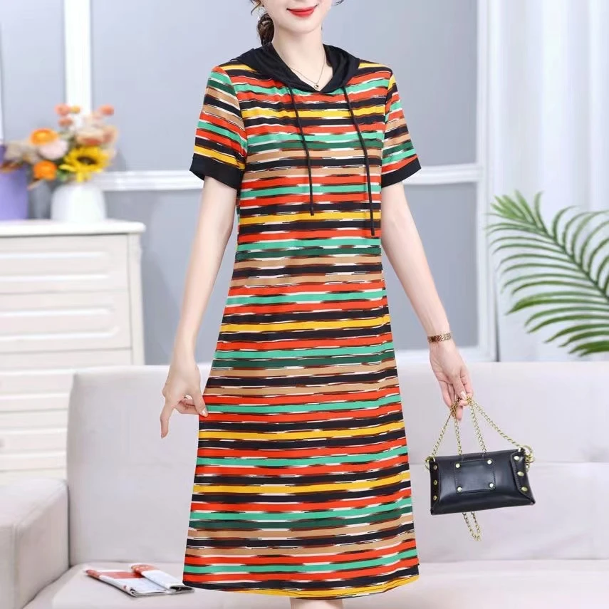 （鑫）夏季新款时尚显瘦中年女式妈妈装条纹连帽领中长款宽松连衣裙