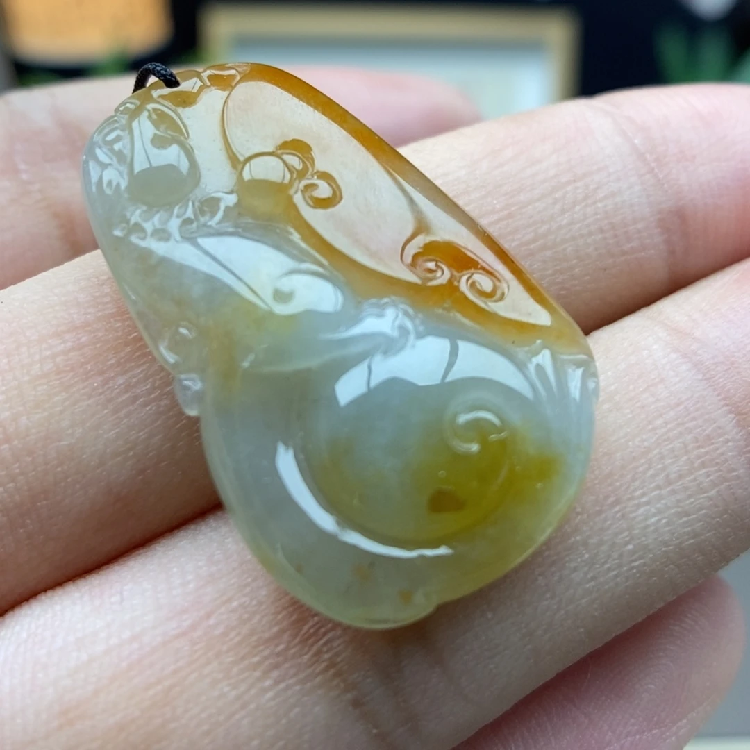 翡翠未镶嵌颈饰13