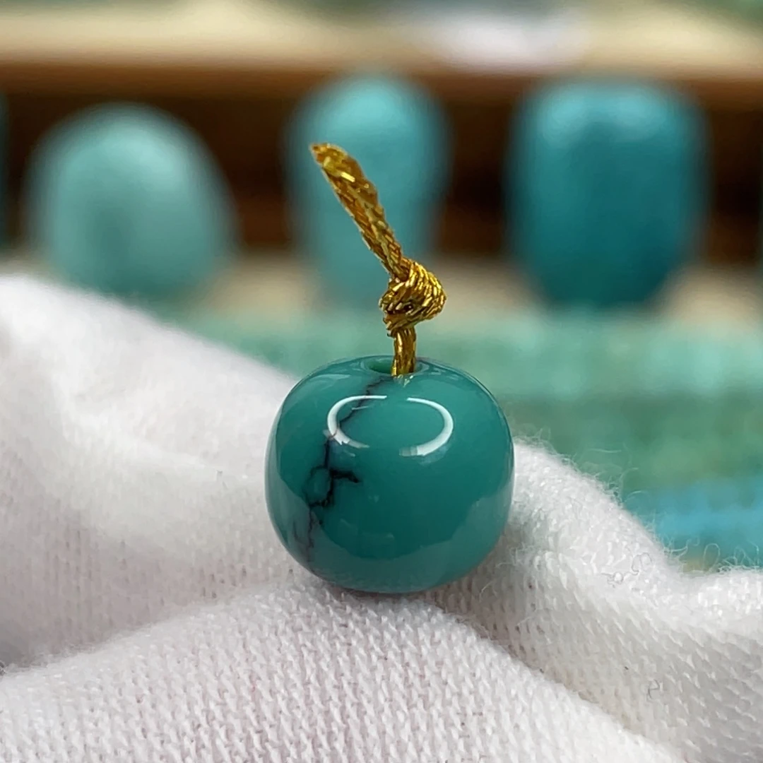 绿松石未镶嵌挂件