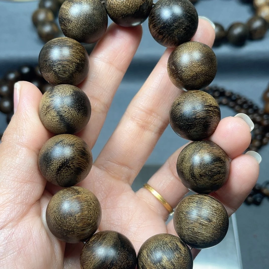 沉香手串悠**得白棋瘤疤1.8