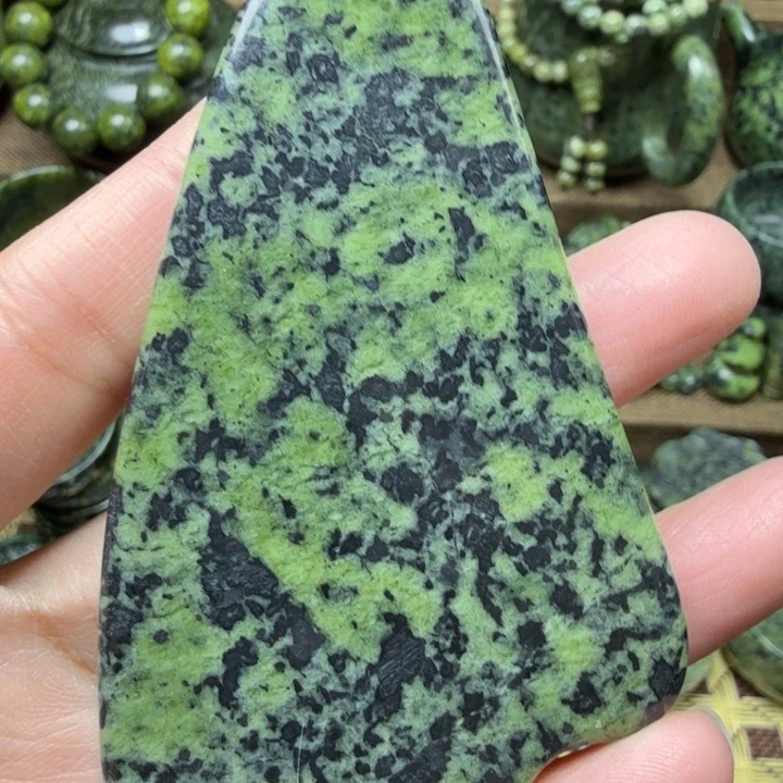 蛇纹石玉未镶嵌药王石产品