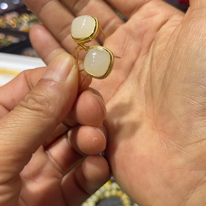 和田玉银S925镶嵌耳饰