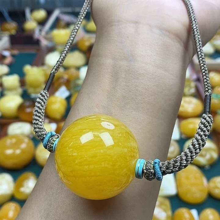 琥珀未镶嵌裸石34+黄虎皮圆珠锁骨珠链