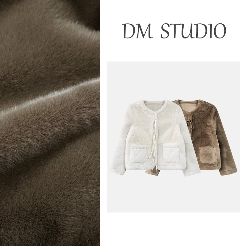 【雪绵绵】冬季圆领设计修饰脸型门襟皮质装饰系带外套DM24226