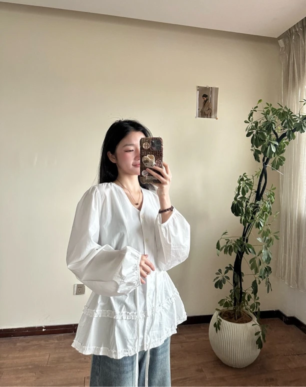 婷婷 泡泡袖衬衫花边系带设计气质百搭小衫