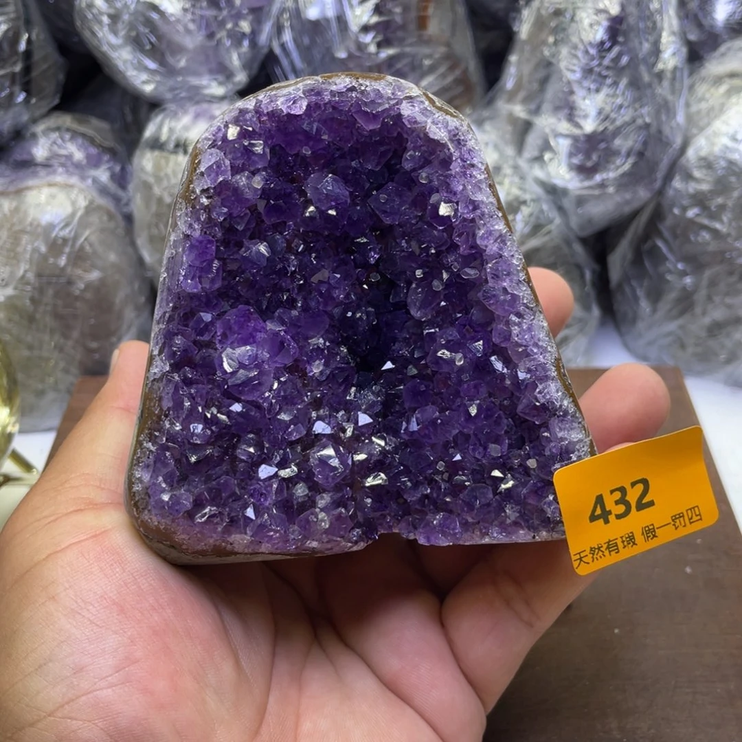 未镶嵌水晶大型摆件（非配饰）