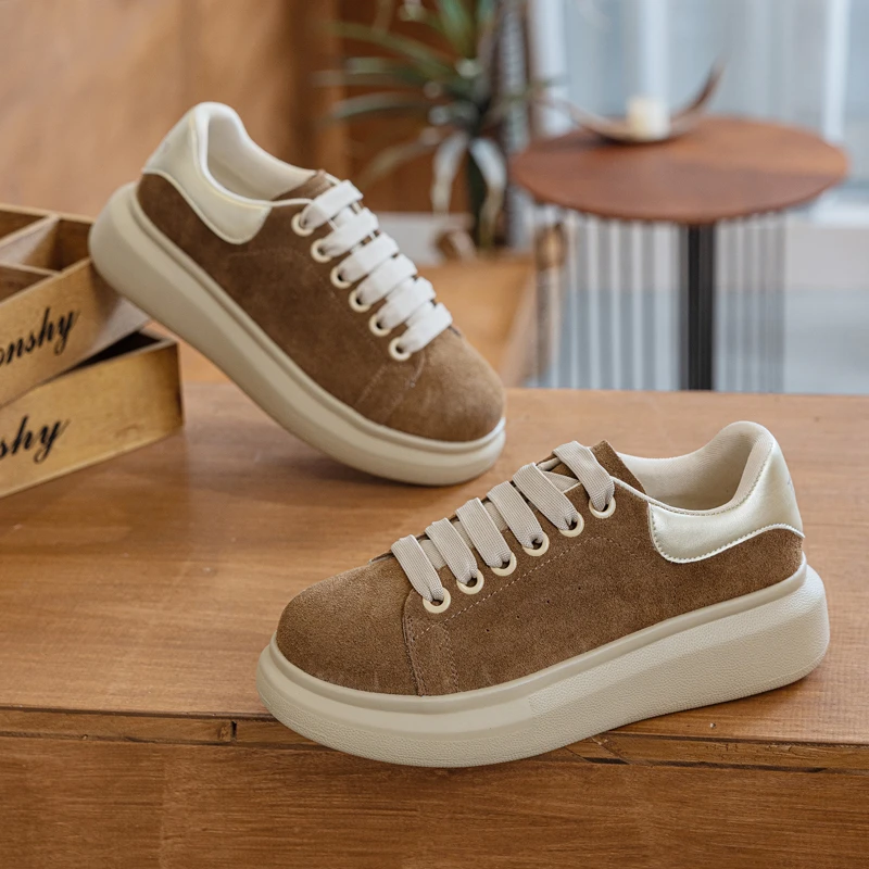 头层牛皮加绒内增高轻巧厚底2025秋冬季保暖学生休闲板鞋平底女鞋