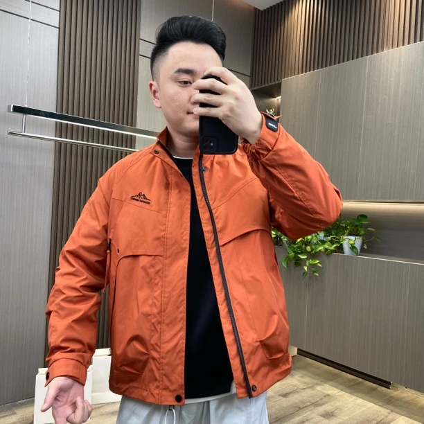 春季户外立领雪山刺绣8816透气排汗休闲舒适时尚百搭夹克外套