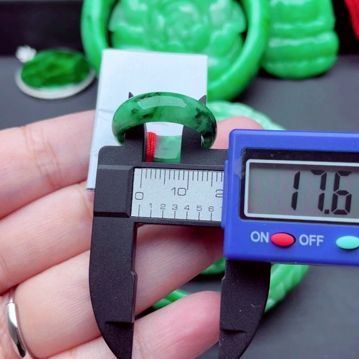 翡翠未镶嵌戒指戒指