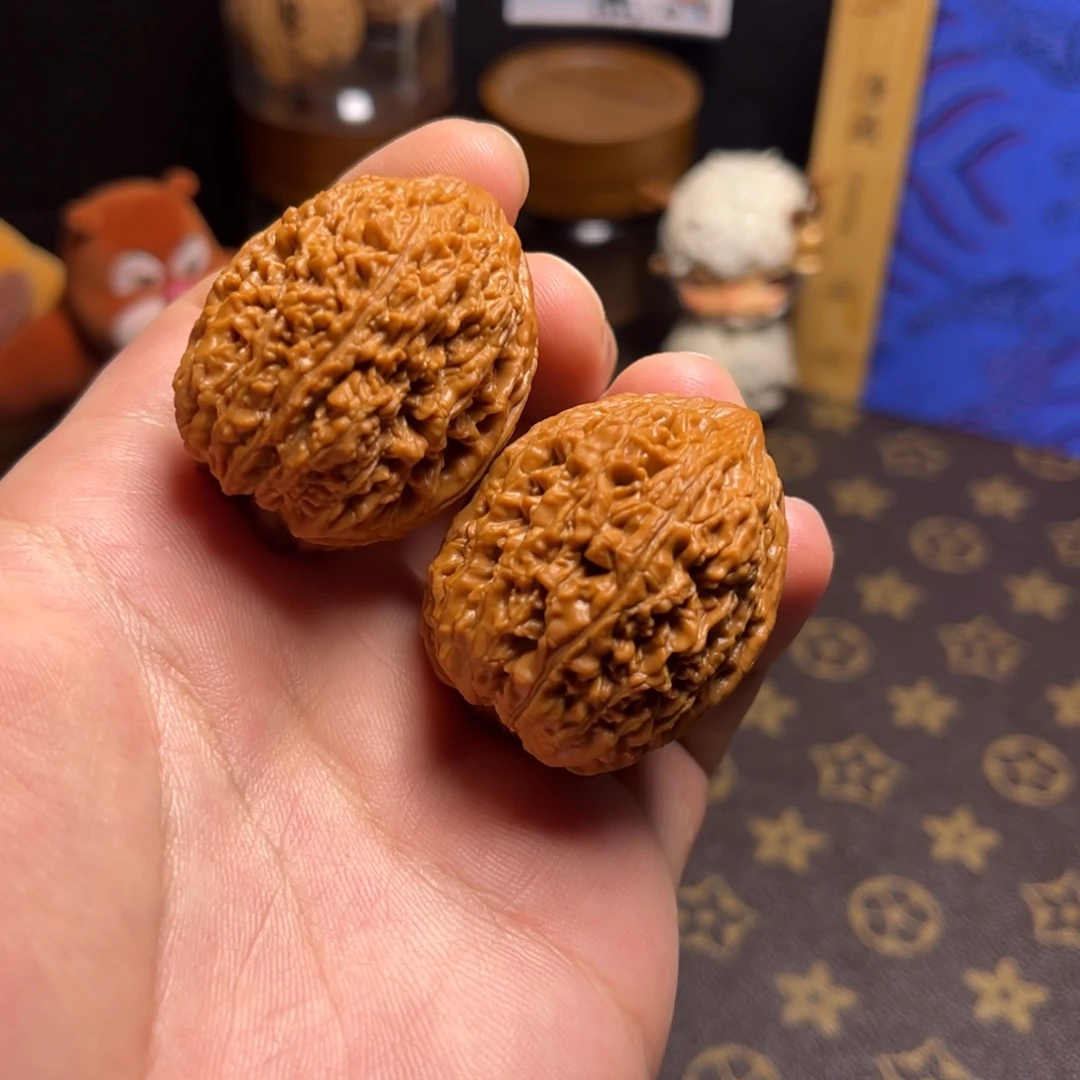 文玩核桃吊坠大蒜头34.5尺全品