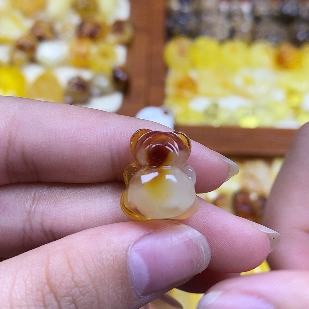 琥珀未镶嵌珠宝奇石