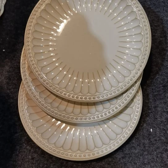 盘瓷片微瑕珠点八寸浅盘三个一组