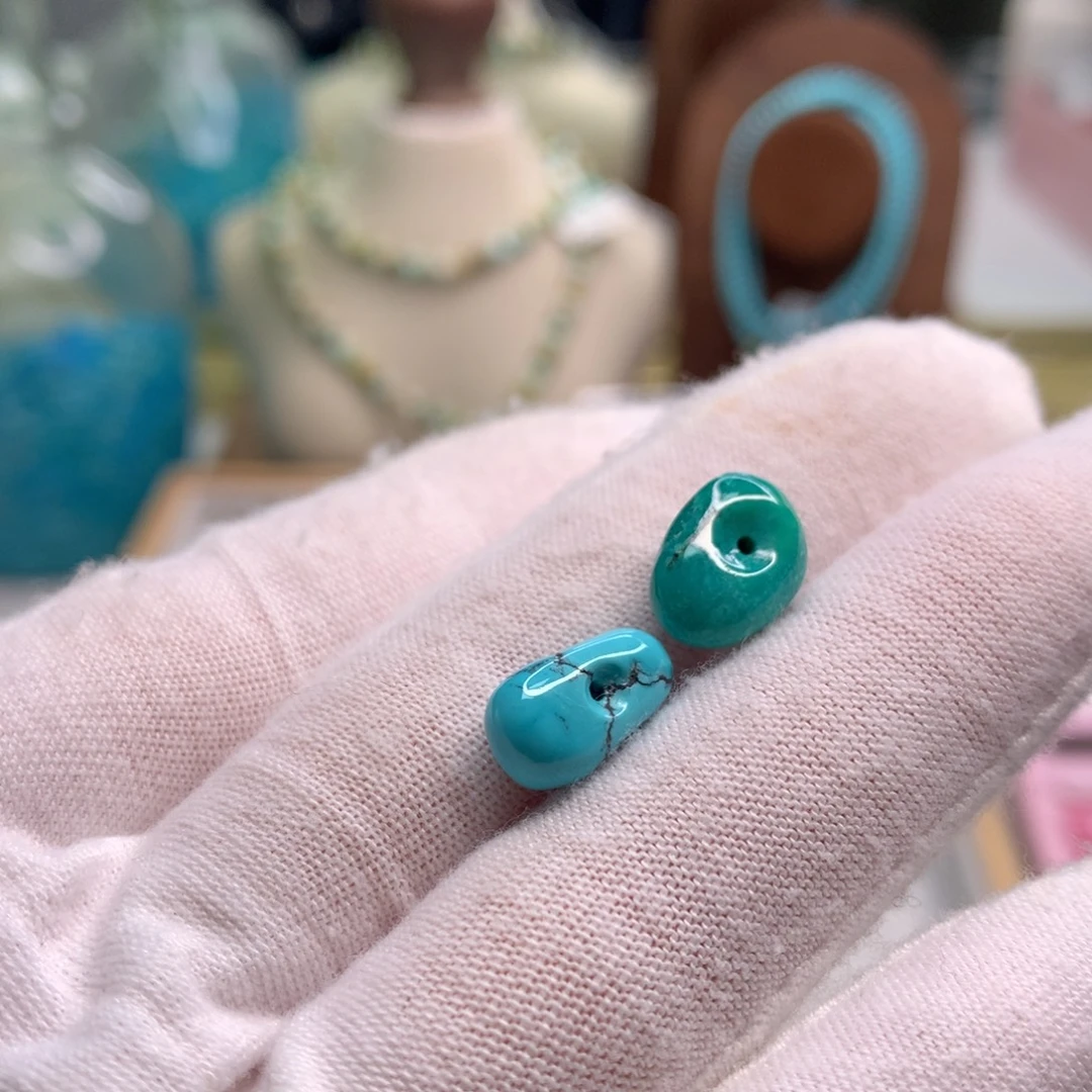 绿松石未镶嵌饰品