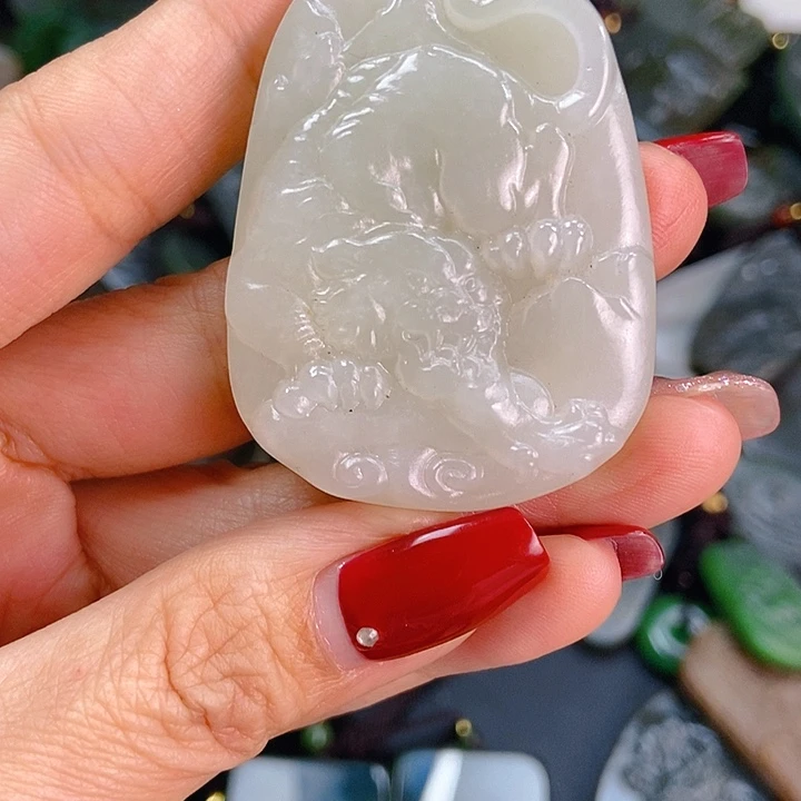 颈饰未镶嵌和田玉