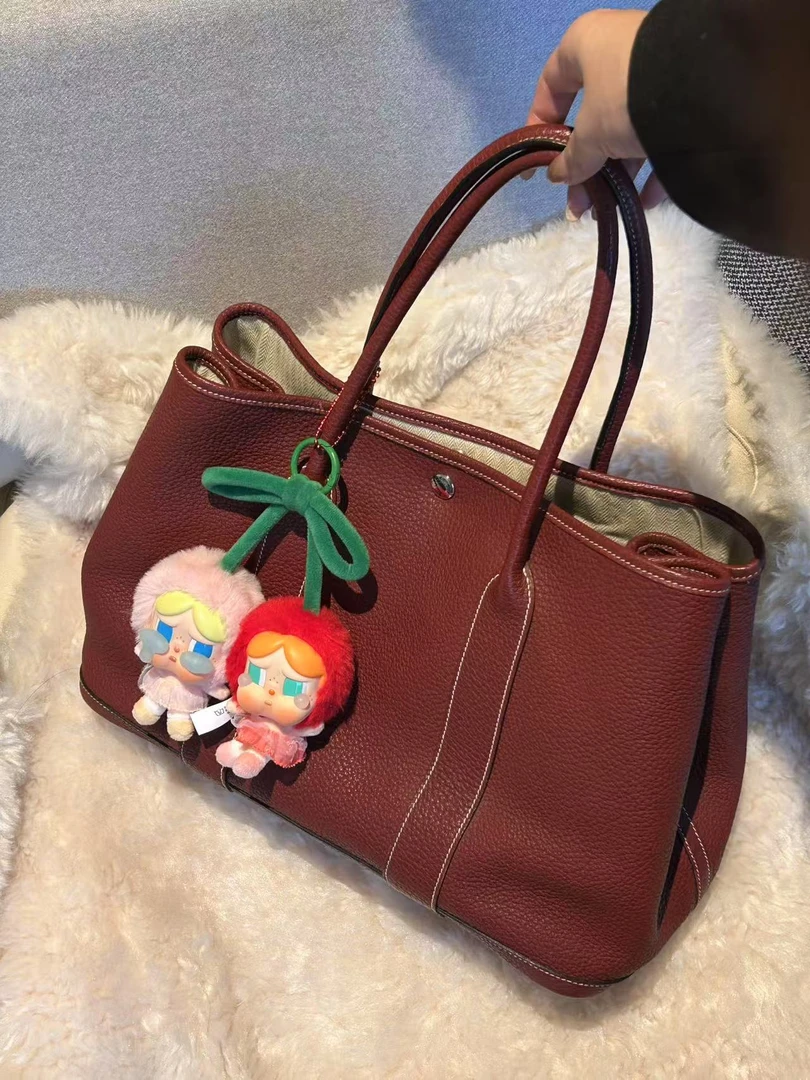 95新 Hermes/爱马仕 展会外场！红色36花园包