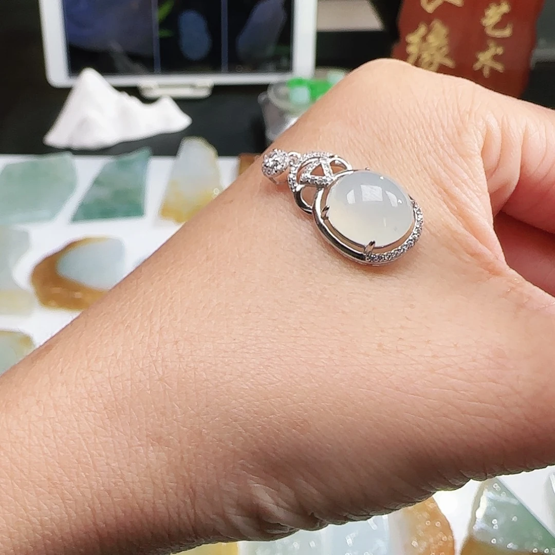 定制翡翠未镶嵌缅甸翡翠挂件